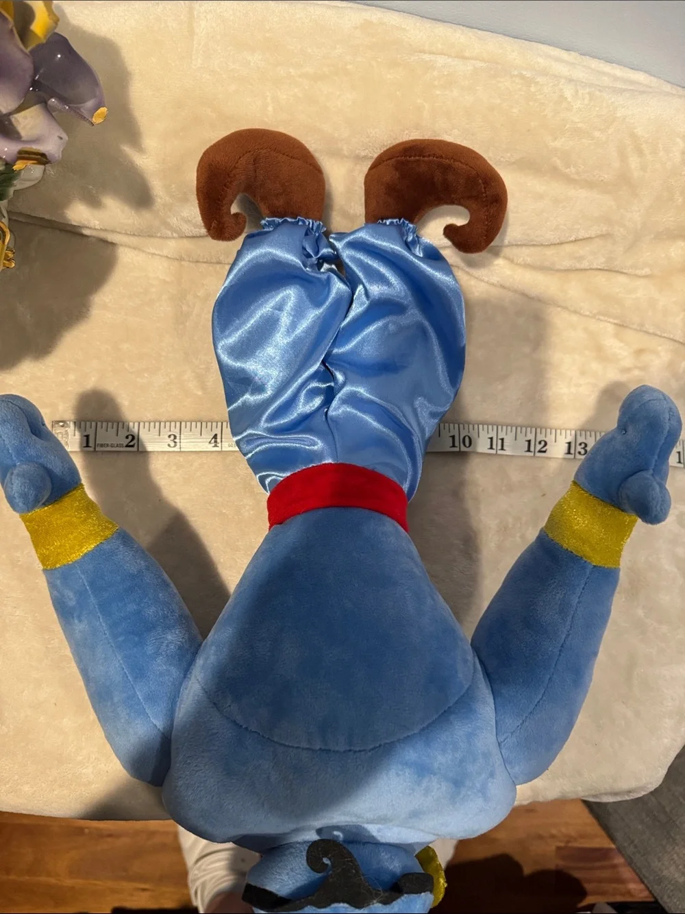 Disney Store Aladdin Genie plush toy. NEW